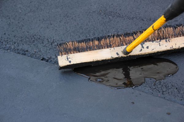 Driveway Asphalt Sealing in Camas